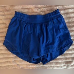 Lululemon hotty hot short. 4 inch inseam. symphony blue. great condition
